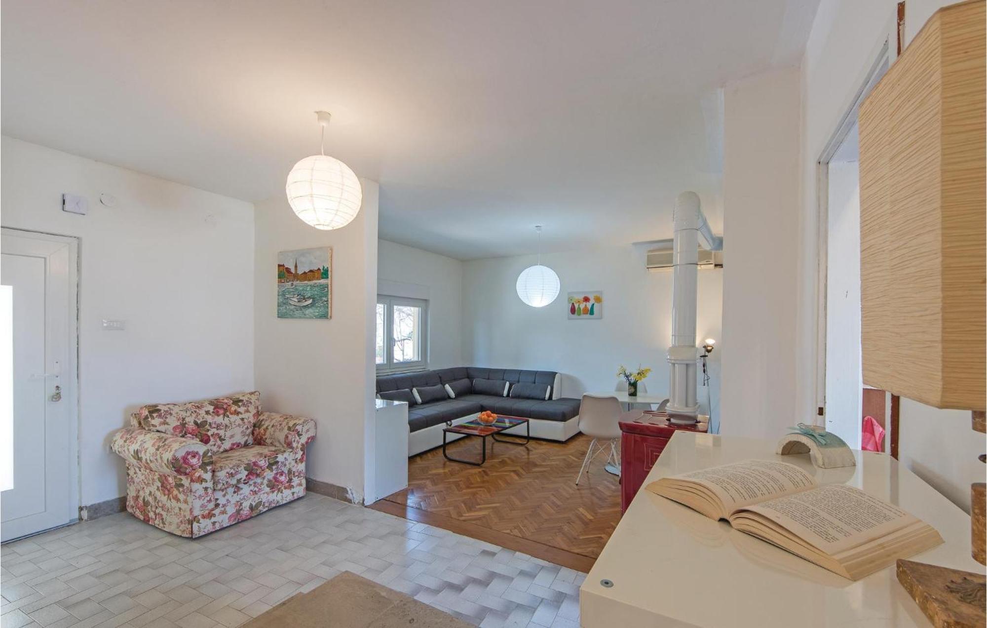Awesome Apartment In Fazana With Wifi Kültér fotó